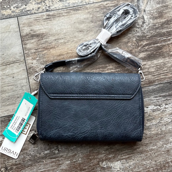 Urban Expressions Aleda Crossbody Wallet Clutch Navy • Vegan Leather • NWT - Picture 6 of 8